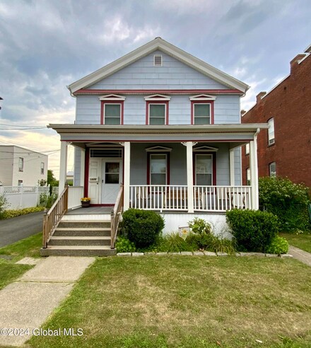 1820 3rd Ave, Watervliet, NY 12189