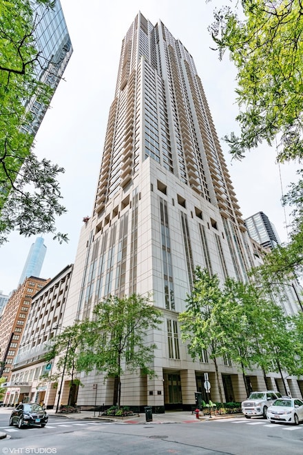 55 E Erie St Unit P128, Chicago, IL 60611