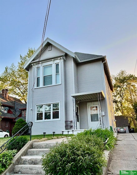 1510 S 32nd Ave, Omaha, NE 68105