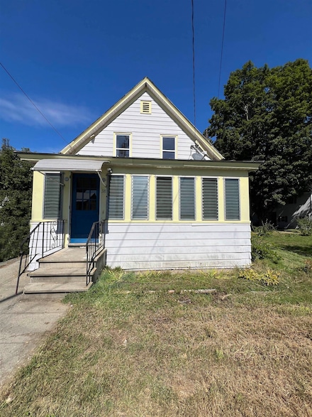 38 Horseshoe Ave, Hartford, VT 05001
