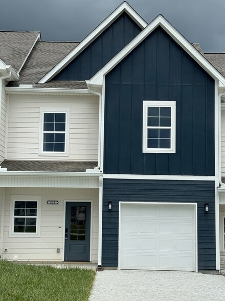 627 S Wall St, Shelbyville, TN 37160