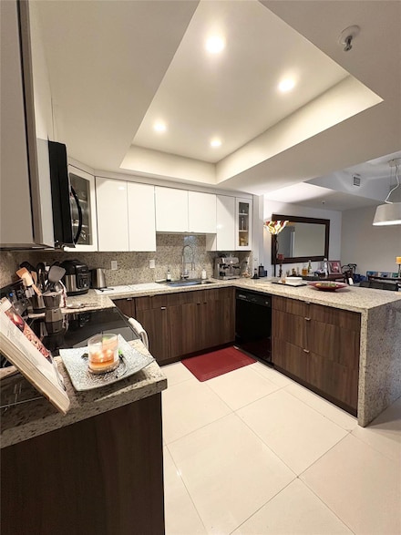 9755 NW 52nd St Unit 320, Doral, FL 33178