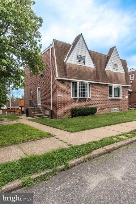 15055 London Rd, Philadelphia, PA 19116