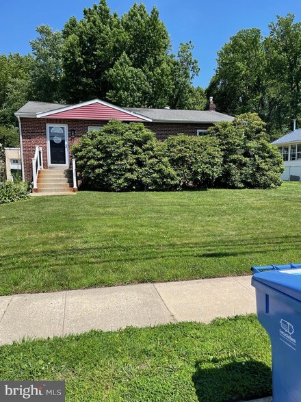 616 Mercer St, Cherry Hill, NJ 08002