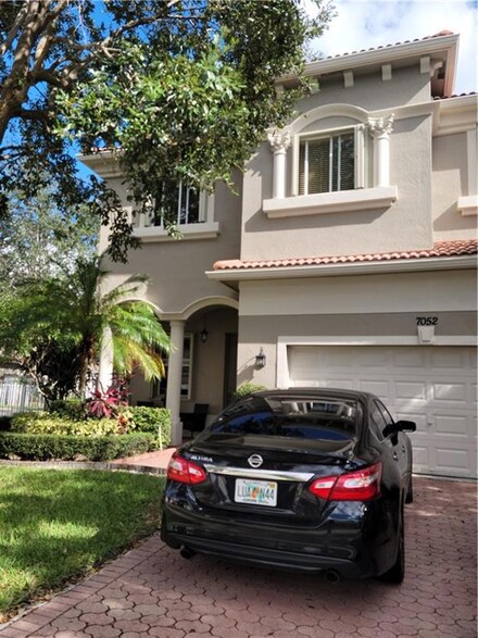 7052 Old Orchard Way, Boynton Beach, FL 33436