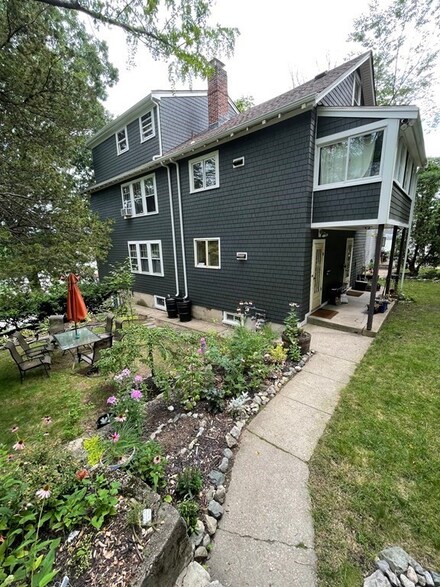 420 Massachusetts Ave Unit 420, Lexington, MA 02420