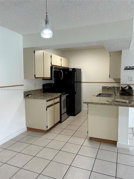15551 SW 104th Terrace Unit 812, Miami, FL 33196