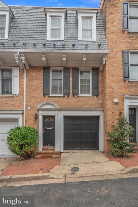 2525 Queen Annes Ln NW, Washington, DC 20037