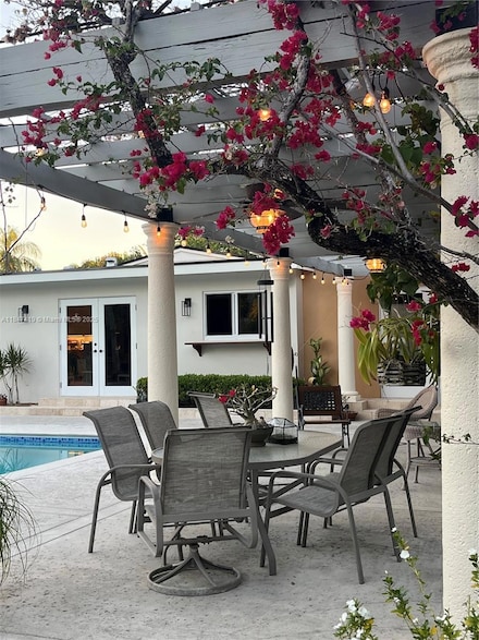8220 SW 162nd St, Palmetto Bay, FL 33157