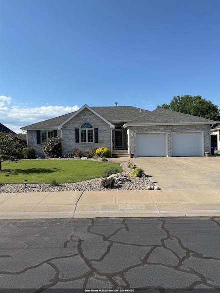 1305 W 42nd St, Hays, KS 67601