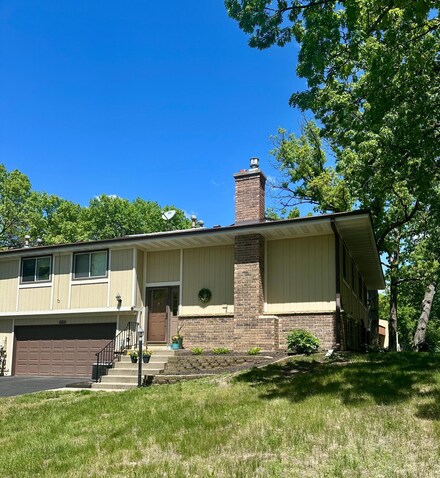 6600 Ives Ln N, Maple Grove, MN 55369