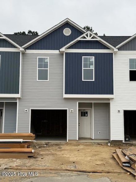 216 Crab Claw Spit Ln, Jacksonville, NC 28546