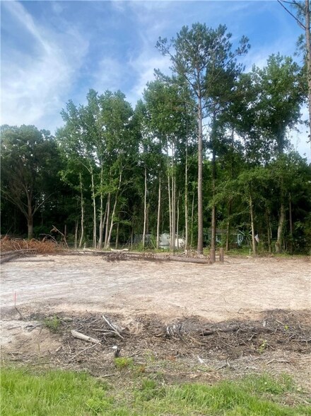 7407 Blythe Island Hwy, Brunswick, GA 31523