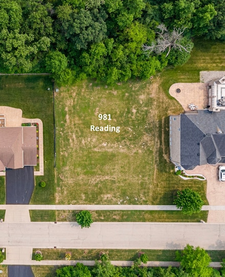 981 Reading St, Bartlett, IL 60103