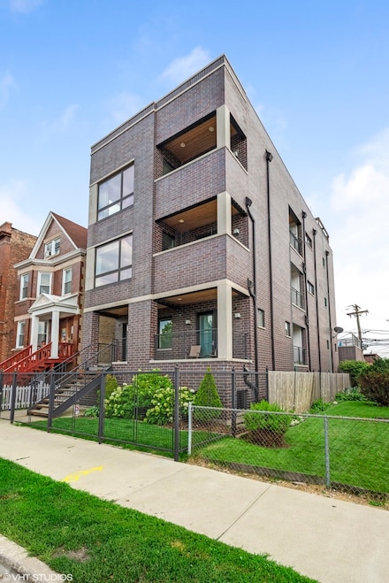 1543 W Diversey Pkwy Unit 3, Chicago, IL 60614