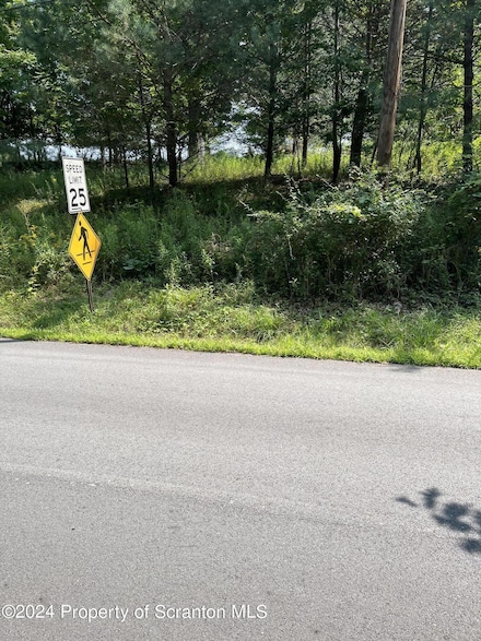 328 Oakford Rd, Clarks Summit, PA 18411