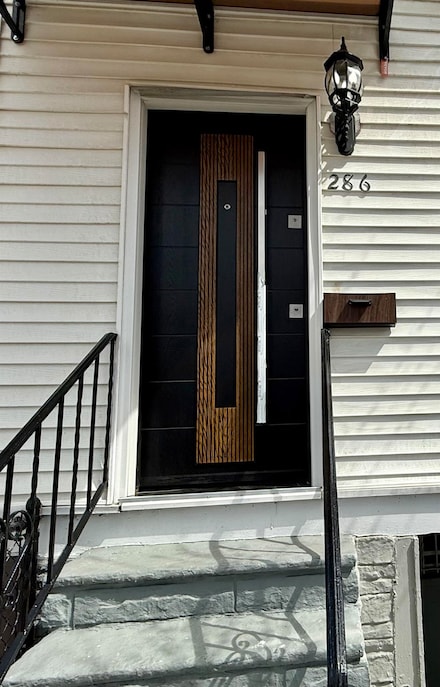 286 Danforth Ave, Jersey City, NJ 07305