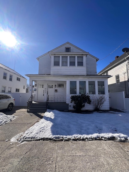 48 Palm St Unit 2, Bridgeport, CT 06610