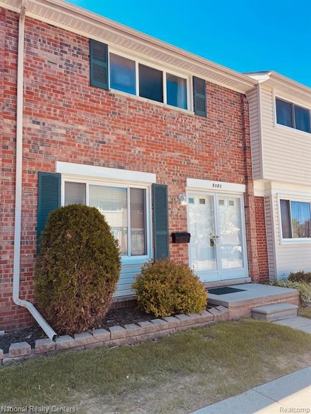 8080 Farnum Ave, Warren, MI 48093