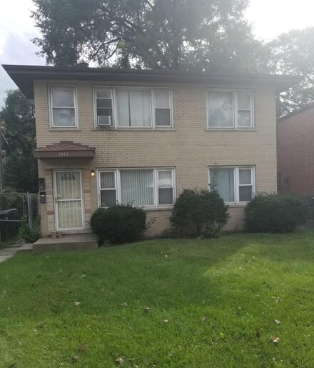 1815 171st St, Hazel Crest, IL 60429
