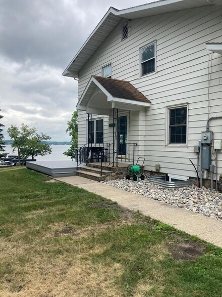 1104 W Lake Dr Unit 5, Detroit Lakes, MN 56501