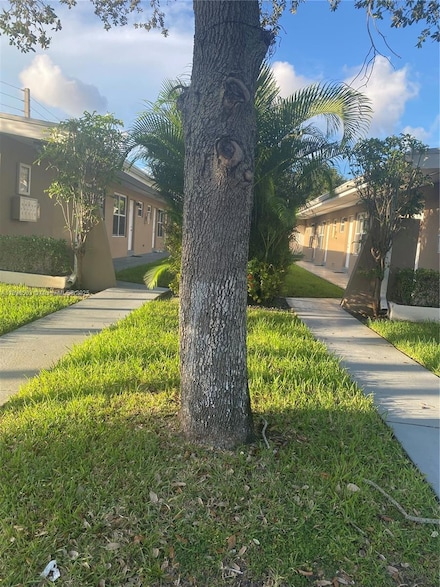 2011 NE 167th St Unit 6, North Miami Beach, FL 33162