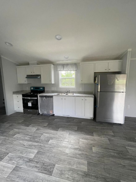 45 Meadowbrook Rd, Livermore Falls, ME 04254
