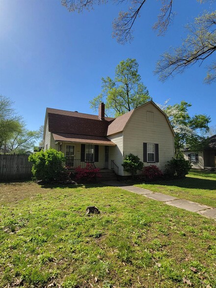 223 N Missouri St, Jackson, TN 38301