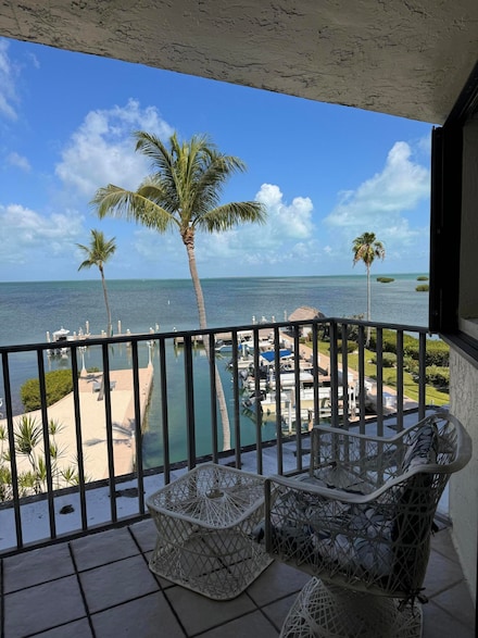 94220 Overseas Hwy Unit 1C, Tavernier, FL 33070