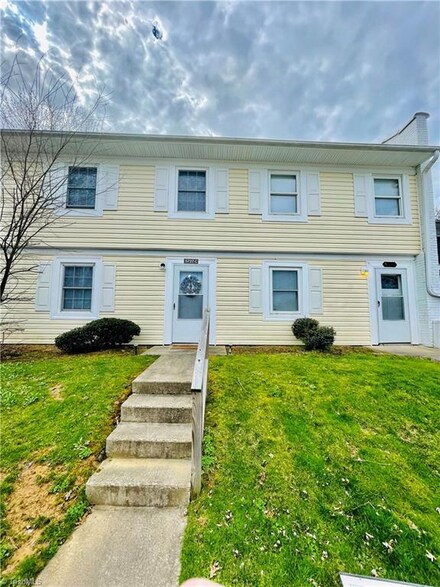 5727 Bramblegate Rd Unit C, Greensboro, NC 27409