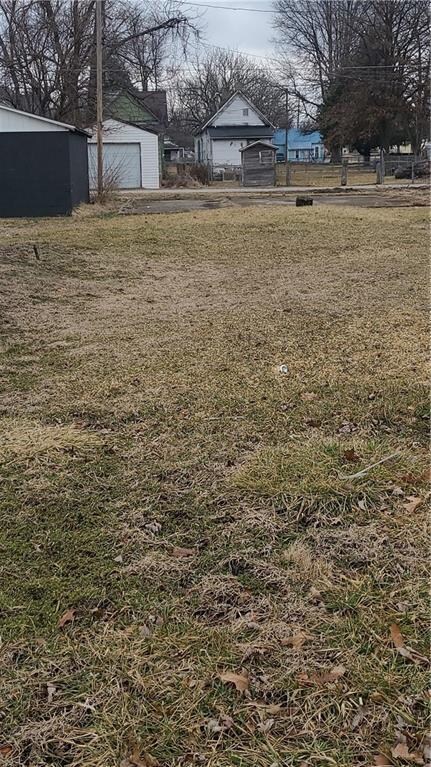 622 S 13th St, Terre Haute, IN 47807