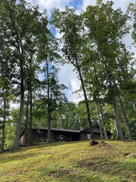 150 Tidy Acres Ln, Louisa, KY 41230