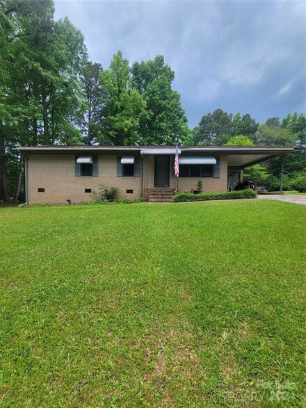198 Mount Vernon Rd, Wadesboro, NC 28170