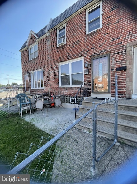 4302 Potter St, Philadelphia, PA 19124
