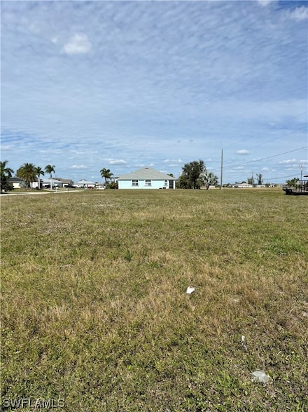 1607 NE 7th Place, Cape Coral, FL 33909