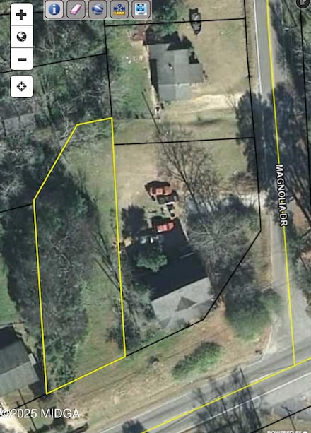 1324 Jeffersonville Rd, Macon, GA 31217
