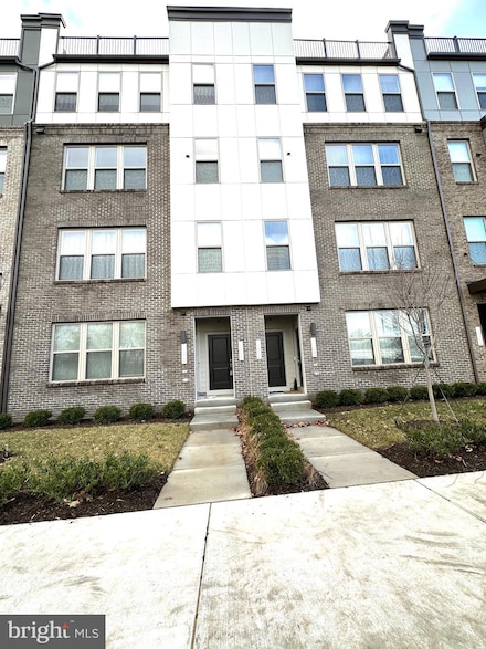 13518 Innovation Station Loop, Herndon, VA 20171