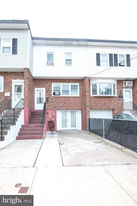 638 New Buckley St, Bristol, PA 19007