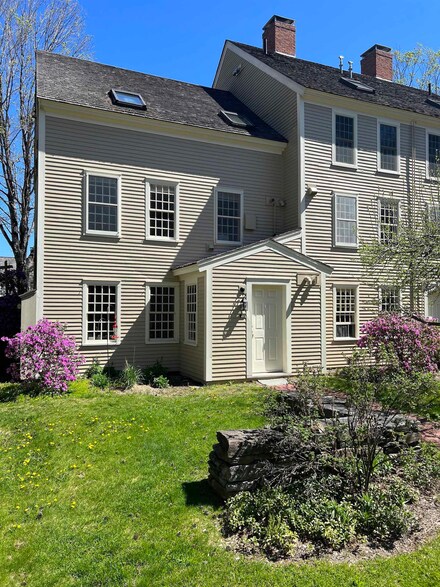 85 Dartmouth College Hwy Unit 101, Lyme, NH 03768