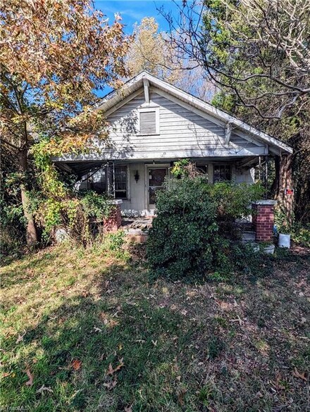 5416 Old Walkertown Rd, Winston Salem, NC 27105