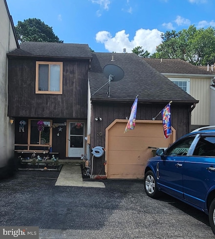 20 Queen Anne Ct, Marlton, NJ 08053