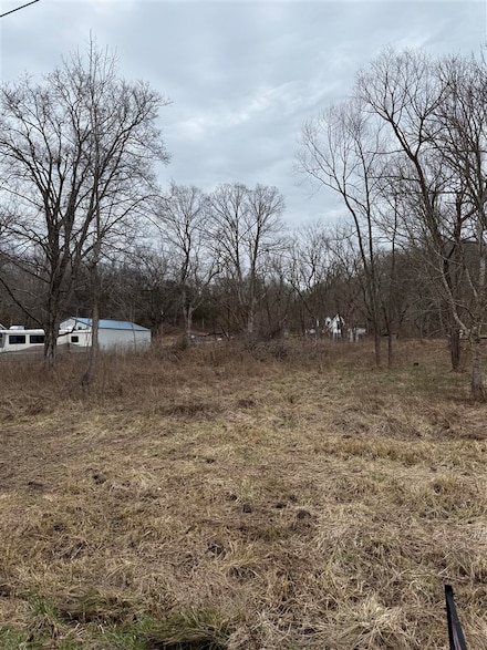 72 Factory St, Adolphus, KY 42120