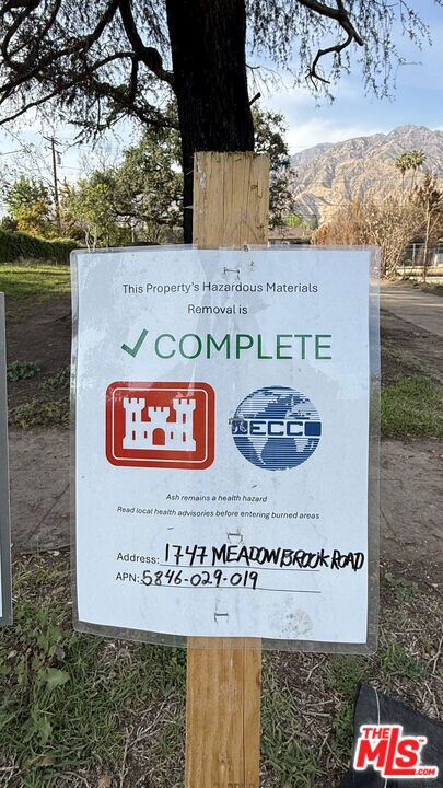 1747 Meadowbrook Rd, Altadena, CA 91001