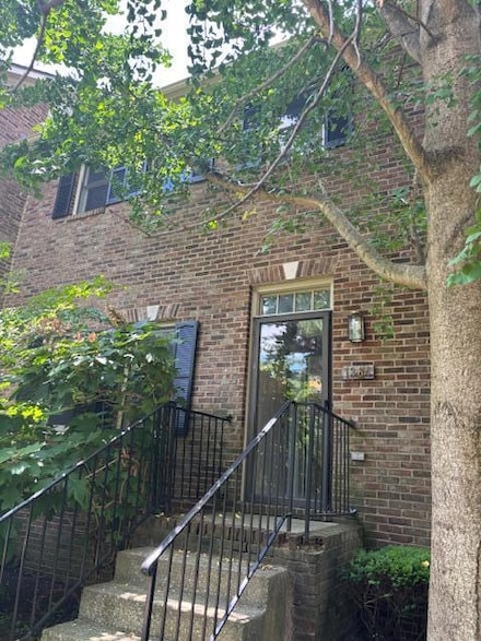 1364 Gray Hawk Rd, Lexington, KY 40502