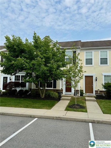 8404 Saylor Ct, Breinigsville, PA 18031