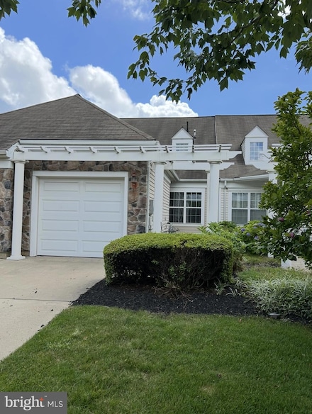 46 Sparrow Dr, Trenton, NJ 08690