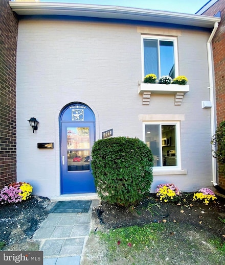 9650 Marston Ln, Montgomery Village, MD 20886