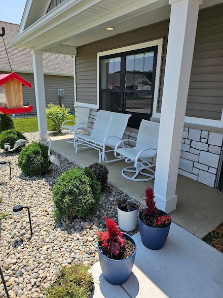 2011 Linchel Ct, Angola, IN 46703