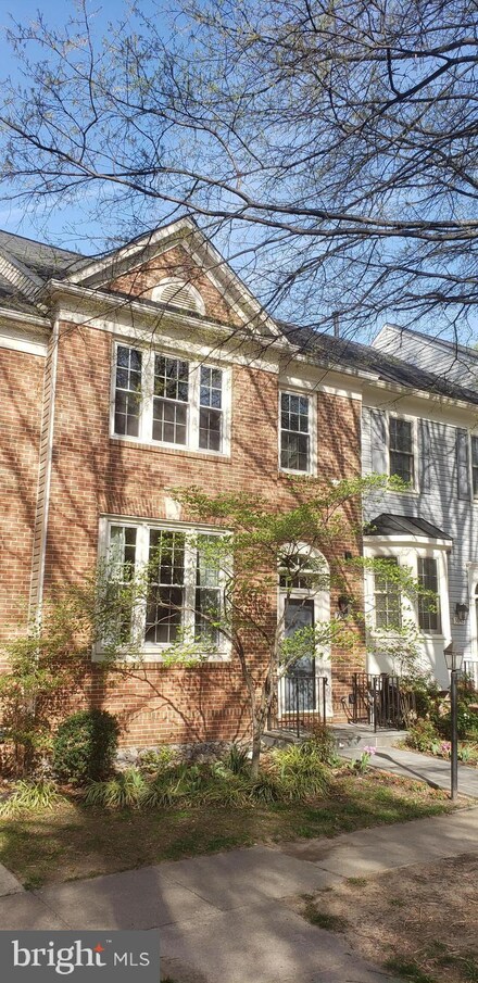 3650 Ransom Place, Alexandria, VA 22306