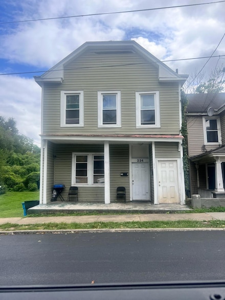 224 Gilmer Ave NW, Roanoke, VA 24016